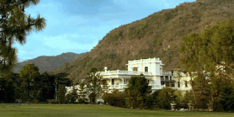 Ananda in the Himalayas - Getaway